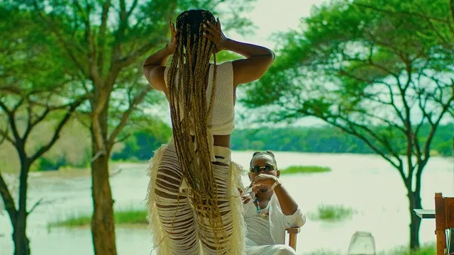 Lava Lava – Desh Desh Video