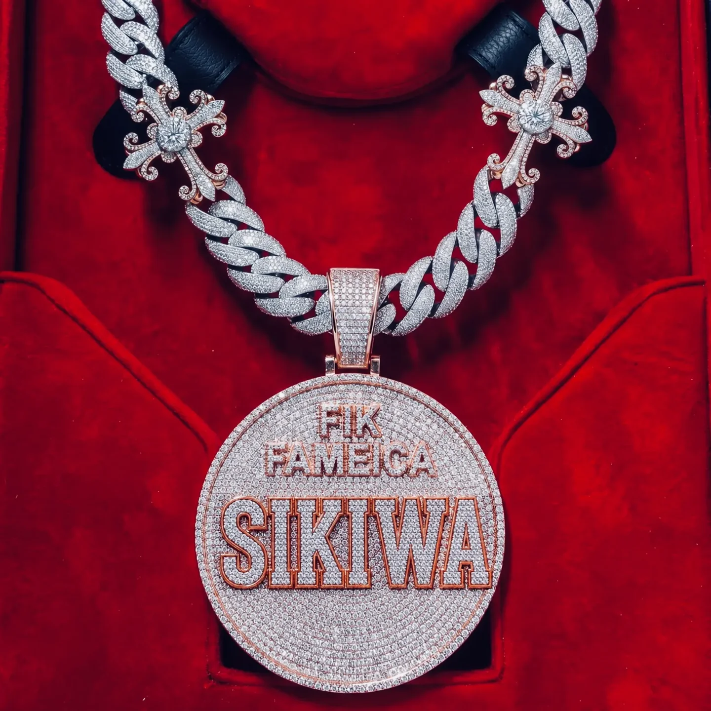 Fik Fameica – Sikiwa